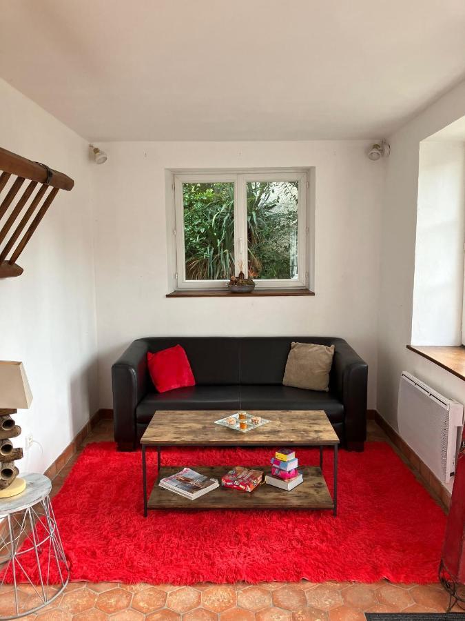 La Petite Maison De La Vallee Bazainville Экстерьер фото